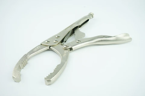 AI050043 / OIL FILTER MASTER PLIERS JAW: CR-V, OPEN:2-1/8"-4-5/8" (53 -118 MM)