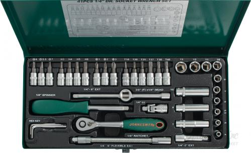 S04H2141S / 41 PCS 1/4" DRIVE SOCKET WRENCH SET METRIC SIZE: 4 to 13 MM